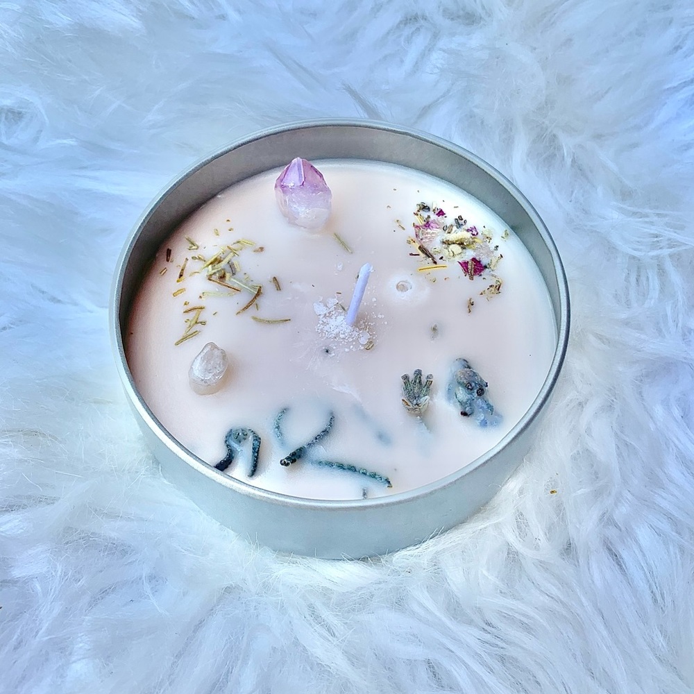 Serenity & Healing Aromatherapy Candle w Amethyst - Picture 10 of 14